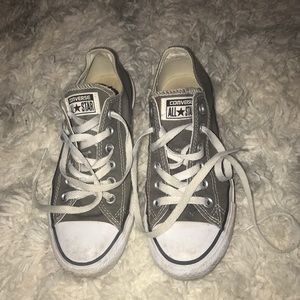 Gray Low-Too Converse